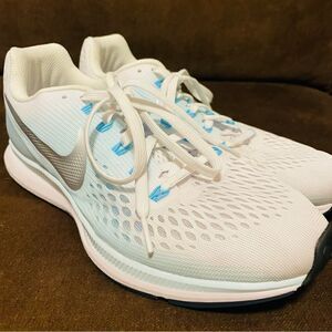 Near Mint condition NIKE AIR ZOOM PEGASUS 34 9 US